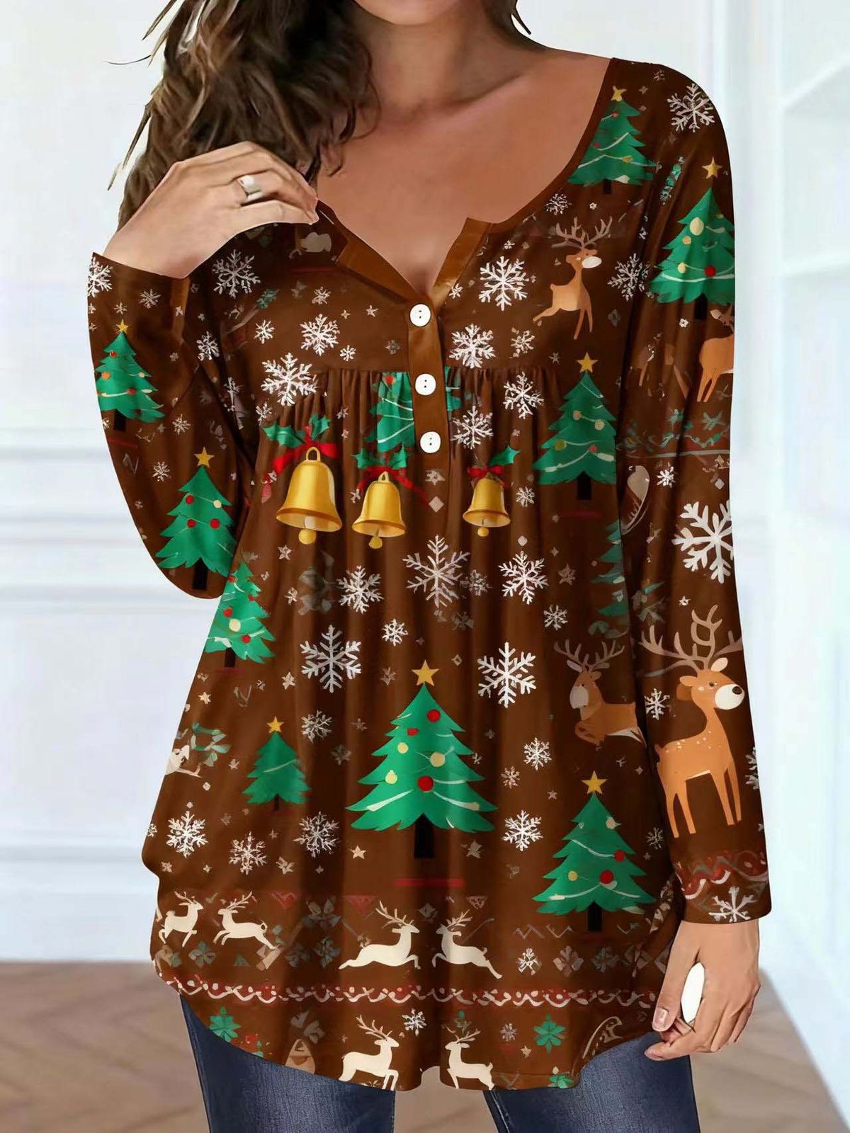 Plus Size Christmas Print V-Neck Long Sleeve Blouse For Women – Soft Polyester Blend, Comfortable & Stylish, Perfect For Holiday Season_ecoleips.com