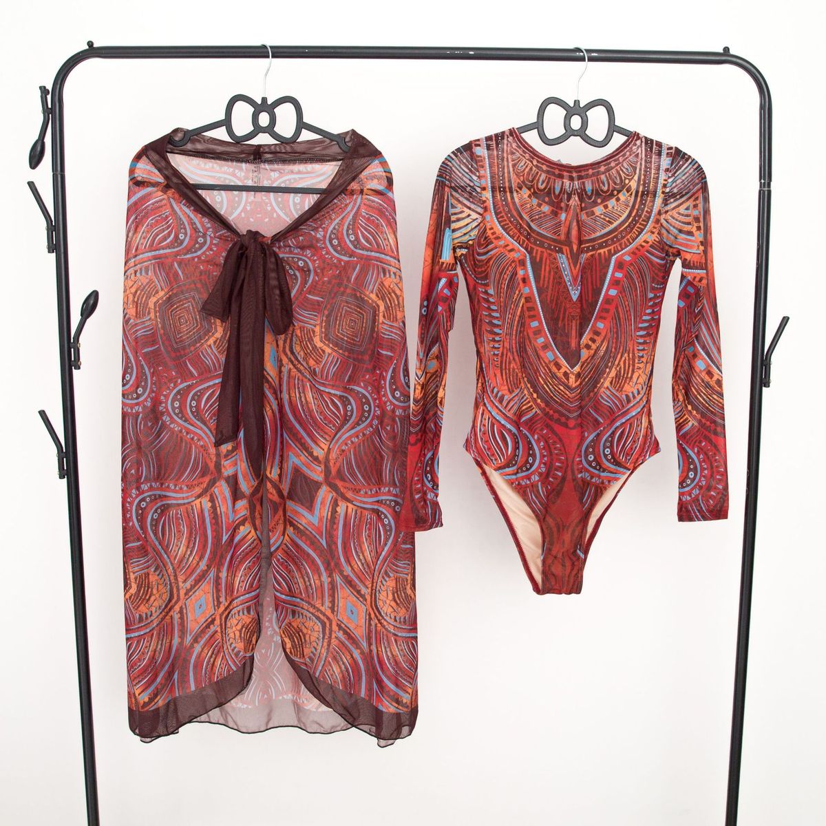 Women's Long-Sleeve One-Piece Swimsuit With Skirt – Floral Print Sunbathing Swimwear, Polyester Blend, Built-in Underwire Support_ecoleips.com