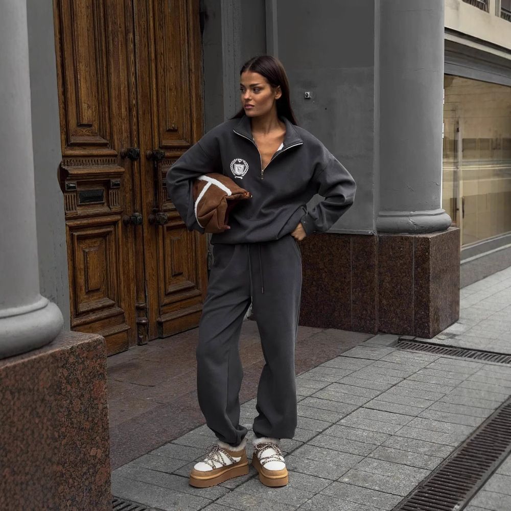 Women's Clothing High End Half Zippered Sweatshirt With Small Prints On The Chest High Waisted Straight Leg Slim Fitting Long Sweatpants_ecoleips.com
