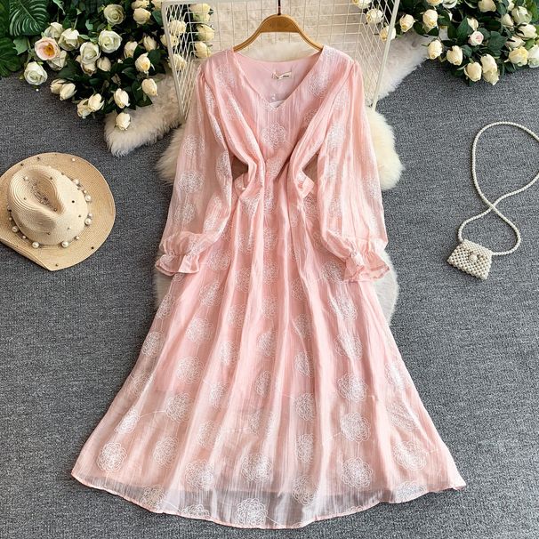 Women's plus Size Loose Fitting V Neck Dress Elegant Embroidered Knee Length Skirt 2026 New Style Gentle_ecoleips.com