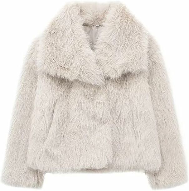 Women’s Faux Fox Fur Coat – Oversized Luxe Winter Coat With Plush Collar | Ethical Fashion Statement In 5 Colors_ecoleips.com