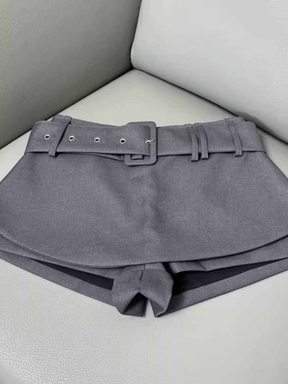 High Waisted Anti Exposure Midi Skirt for Women Sexy A-Line Bodycon Style with Belt New Autumn Winter 2026 Collection_ecoleips.com