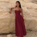 2026 New European And American Style Women's Fashion Solid Color U-Neck Pleated Waist-Cinching Long Sexy Strapless Dress
_ecoleips.com