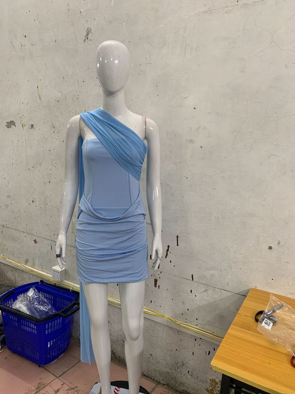 Women's One Shoulder Pleated Bodycon Dress Solid Color European American Style Spring Summer Sexy Cross Border Fashion_ecoleips.com