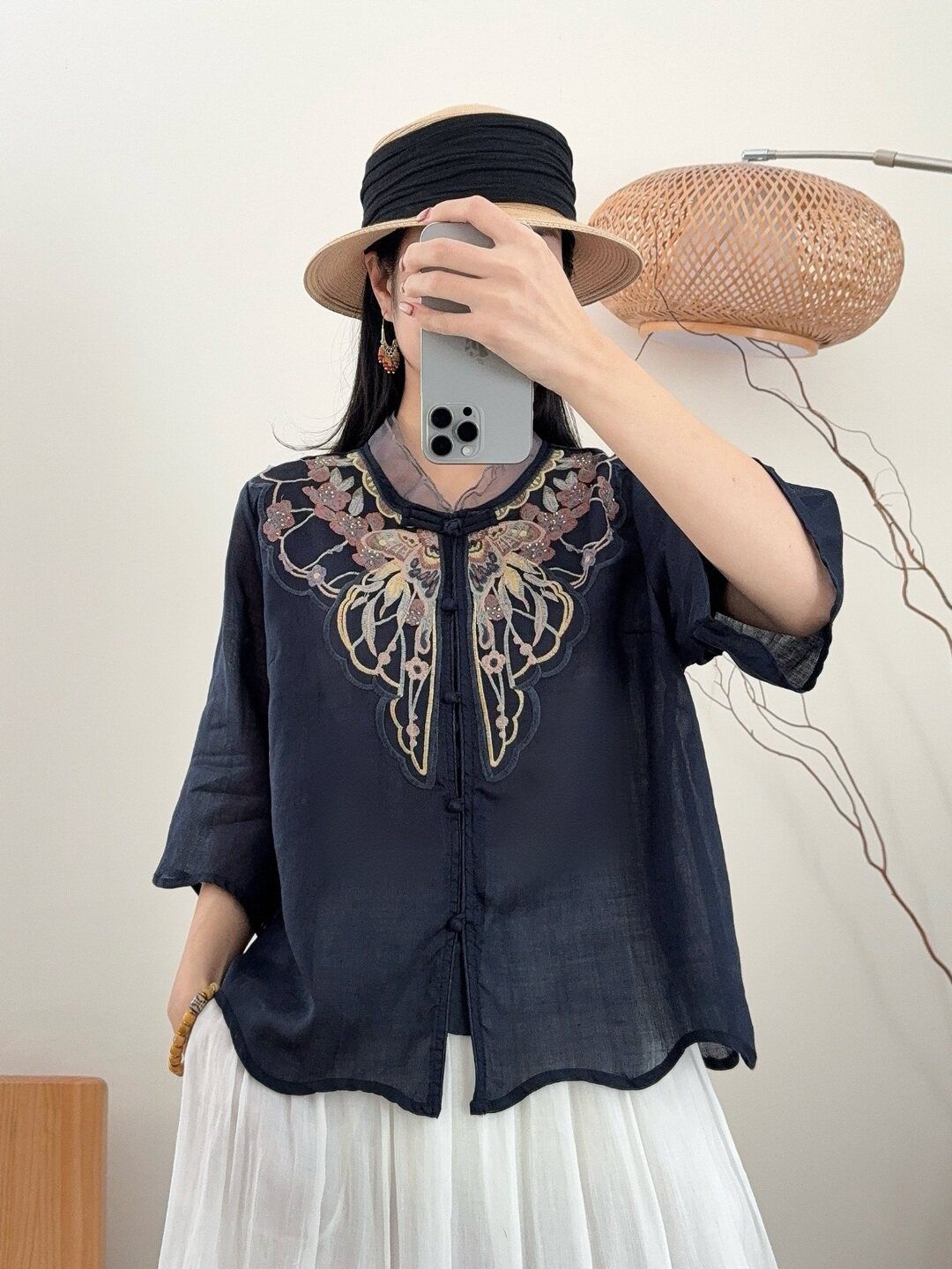 Cotton And Linen Heavy Industry Embroidered Half Sleeve Spring And Summer Shirt Women's Slimming All-Match Half Sleeve E_ecoleips.com