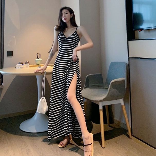 Little Black Slip Dress for Women Sexy V Neck Retro Long Side Slit Stylish Elegant Gown_ecoleips.com