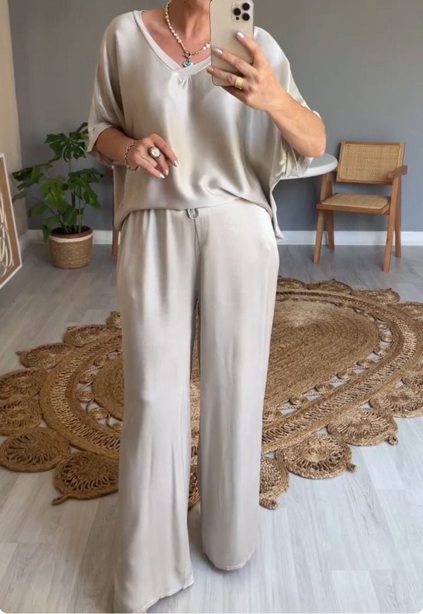 Women's Solid Color Silk V Neck Casual Suit Summer Style_ecoleips.com