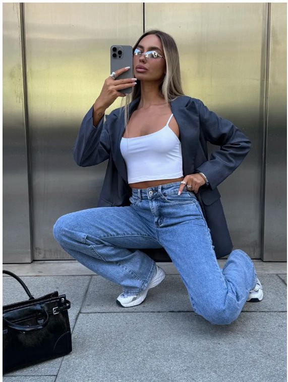 Women's Flared Denim Jeans – Trendy Wide-Leg Cotton Pants For Autumn Classic Washed Blue Hue_ecoleips.com