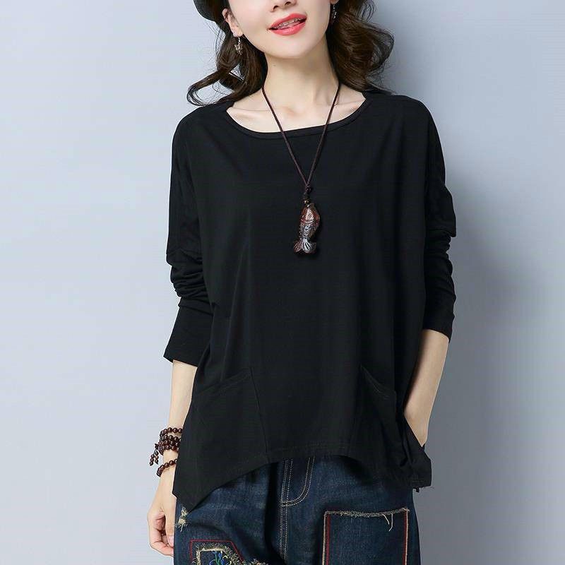 A Solid-Color Women's T-Shirt In A Large Size, Featuring Stylish Pockets And Long Sleeves; Perfect For Autumn Wear. The_ecoleips.com