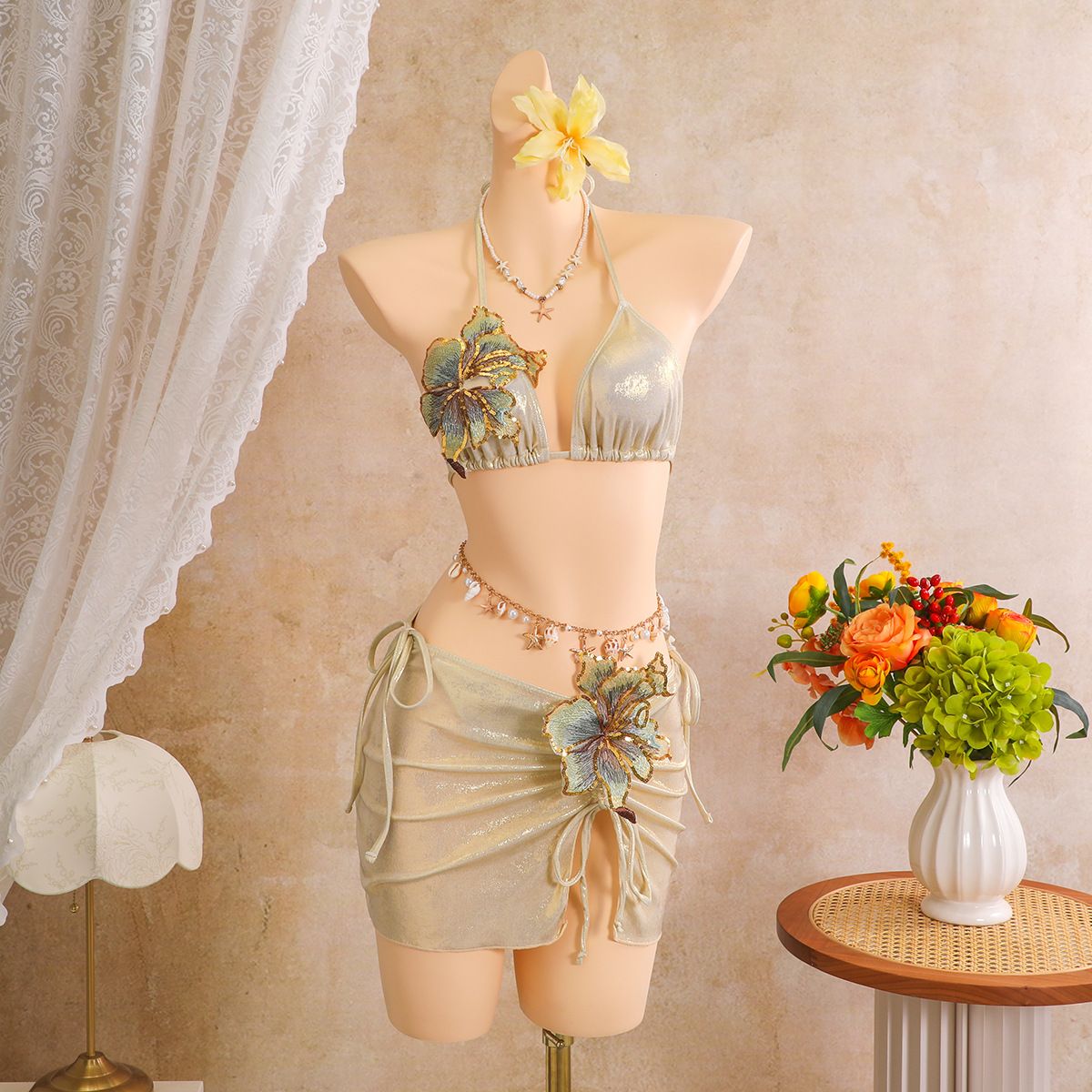 New 2026 Sexy Glittering Three Piece Swimsuit Bikini European American Style Floral Embroidery Cross Border E-commerce Women's Clothing_ecoleips.com