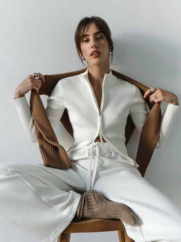 Women's Ribbed Knit Zip-Up Turtleneck Slim Fit High Waist Long Sleeve Top Streetwear Spring Fashion Stretch Fitted Shirt_ecoleips.com