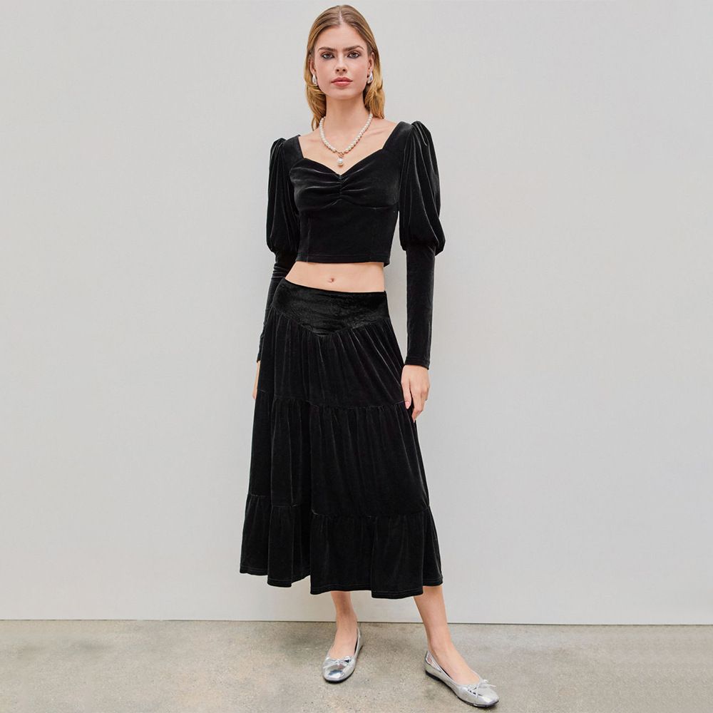 Voya 2026 Discounted Women's Clothing With European And American Design Sense, Medium Length Style, Fashionable Lotus Leaf Velvet Skirt_ecoleips.com