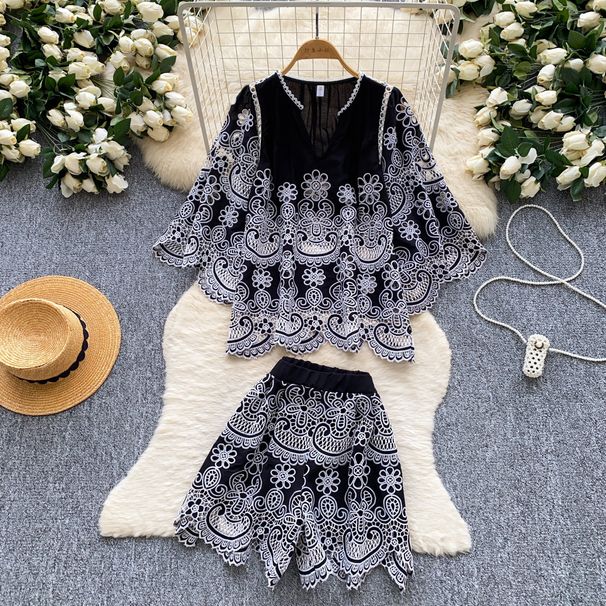 Women's French Retro Lace Two Piece Set Hollowed out Slimming High Waisted Summer Style Commuting Lazy Suit_ecoleips.com