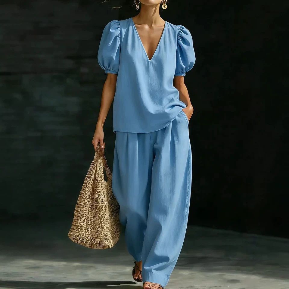 Women's V-Neck Bubble Sleeve Short Sleeve Top And Shorts Set, Solid Color Casual Summer Outfit_ecoleips.com