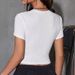 Y2k Lip & Gold Teeth Print Women's Short Sleeve T-Shirt - Streetwear Fashion, Slim Fit, Cropped Tee, Summer Casual Top (White)_ecoleips.com