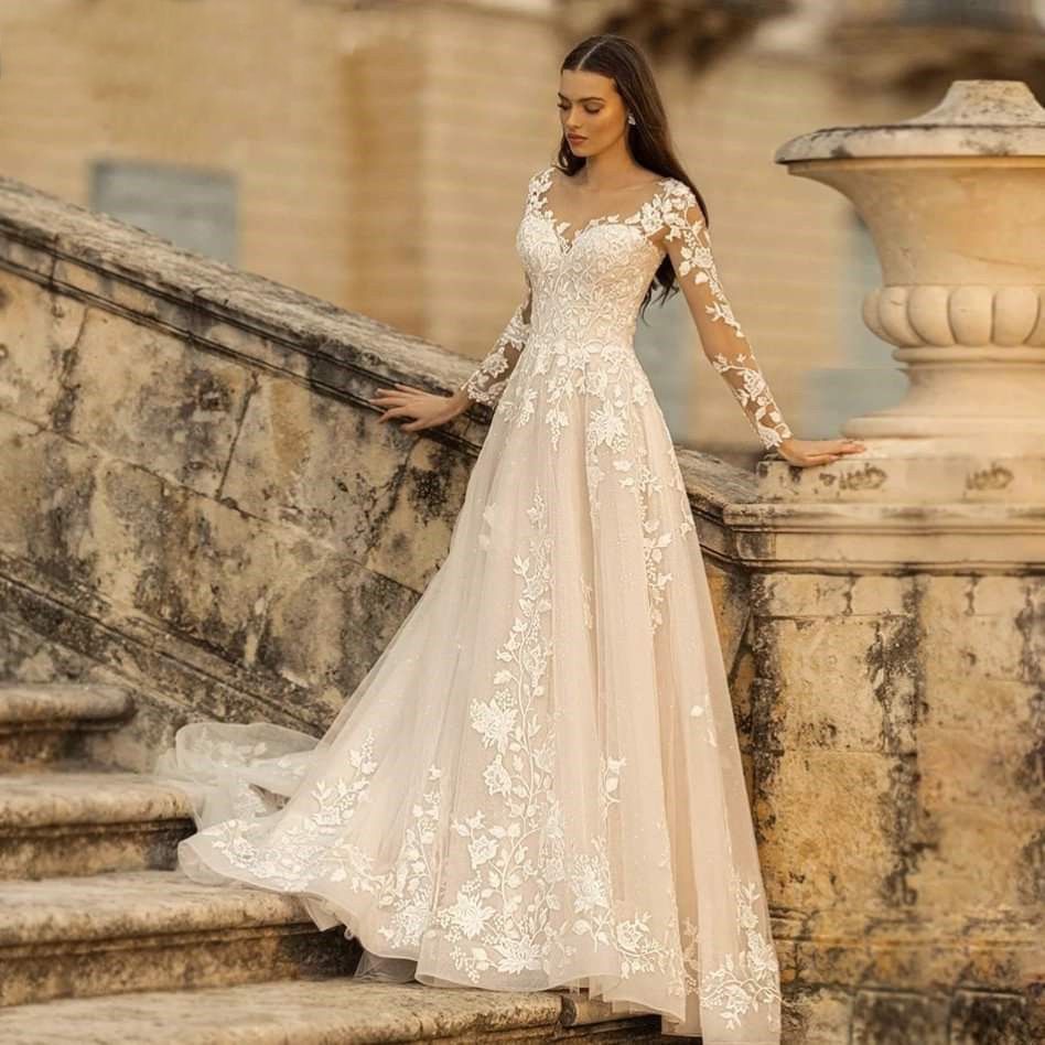 High End Lightweight Long Sleeved Wedding Dress Short Train Brides Fashionable Evening Gown Main Wedding Gown_ecoleips.com