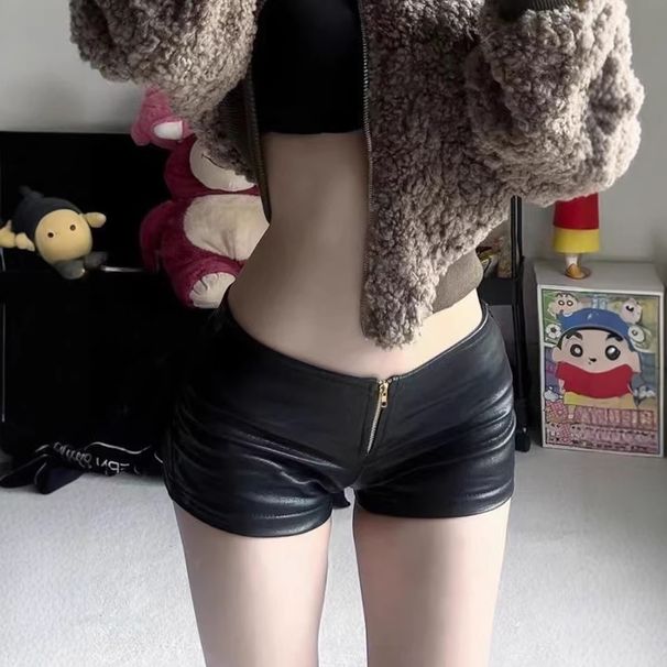 Women's Black Low Waisted PU Leather Bodycon Shorts Sexy Zippered Hot Pants Bootcut 2026 Summer New Style Super Short_ecoleips.com