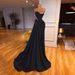 Elegant Backless Evening Gown with Train A-Line Long Dress for Cocktail Parties Banquets And Special Occasions_ecoleips.com