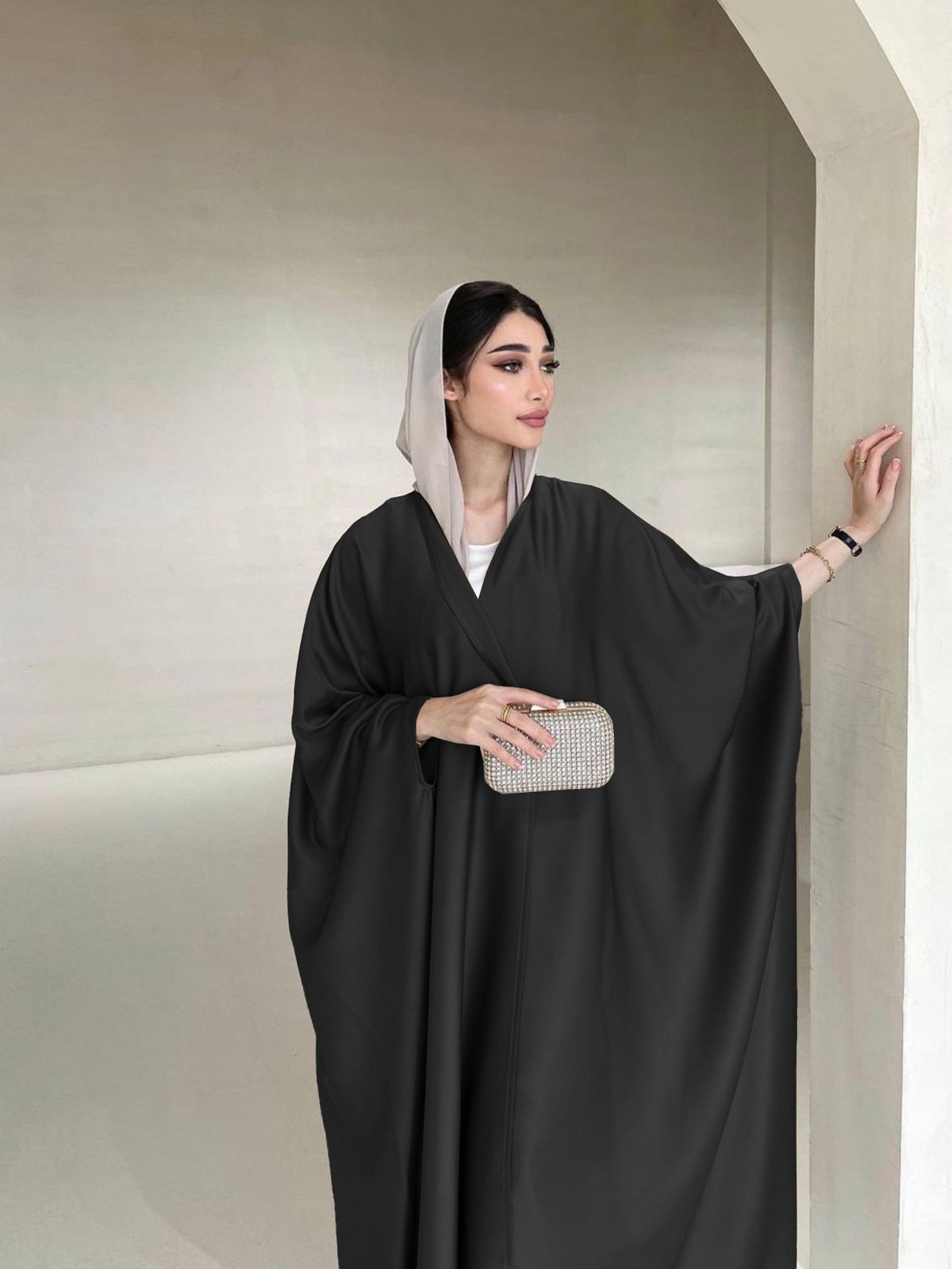 2025 New Muslim Women's Clothing Soft Lightweight Batwing Sleeve Breathable Robe_ecoleips.com