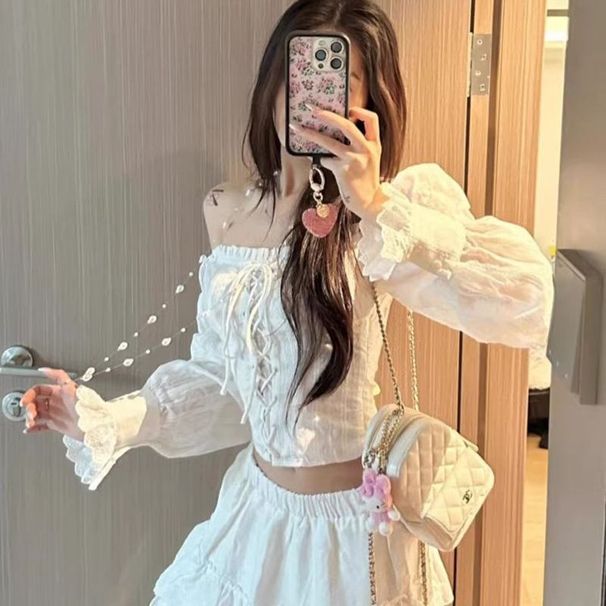 White Lace-up Blouse Women, Super Stylish And Unique For Autumn, With A Waist-cinching, Short, Off-shoulder Design_ecoleips.com