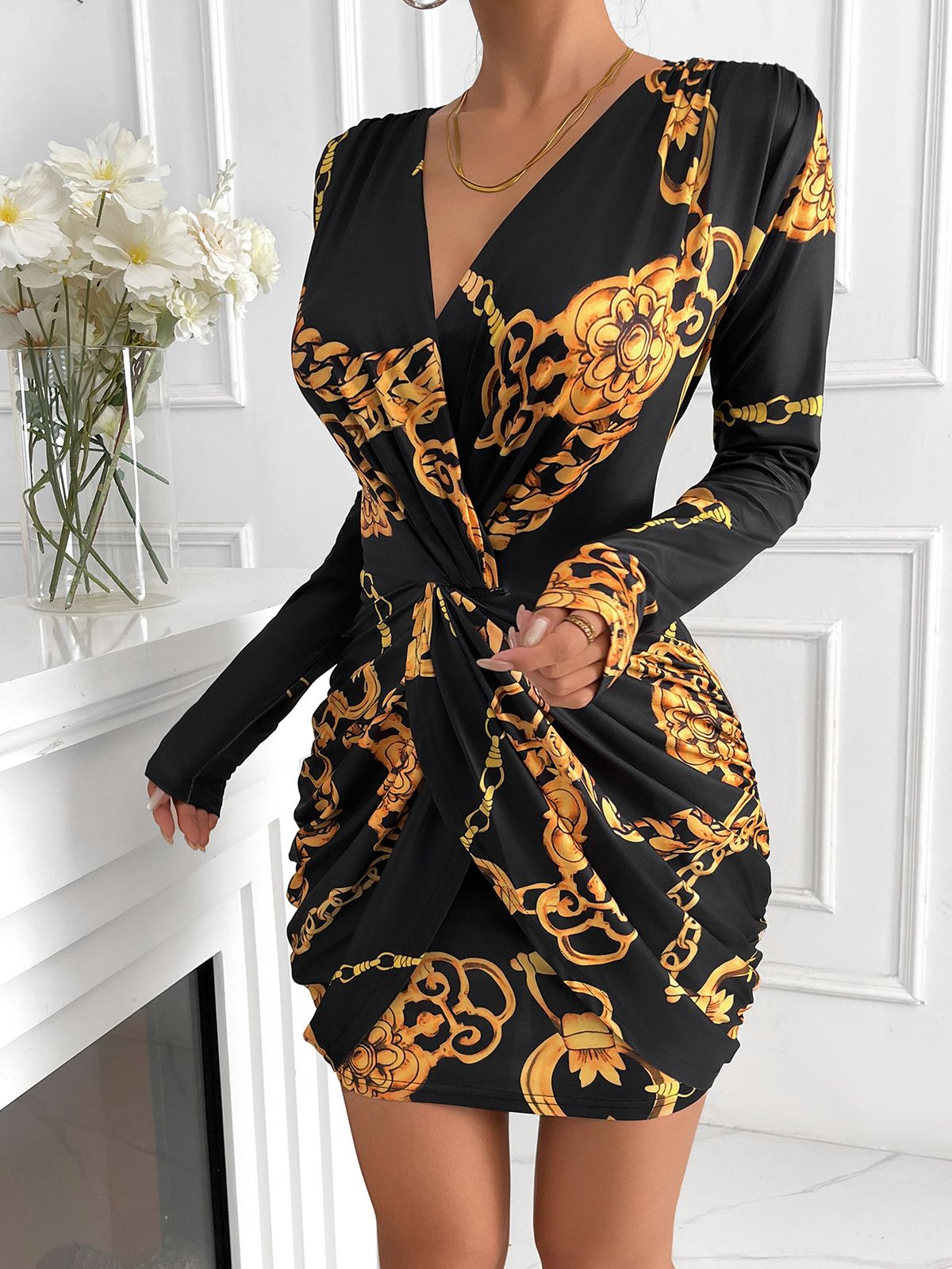 Women's Clothing New Women's Dress Fashionable Temperament Printed Long Sleeved V Neck Hip Wrapped Elastic Short Skirt Banquet_ecoleips.com