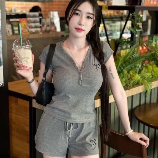 Women's Sweet And Spicy Summer Two Piece Set Bow Embroidery Slimming Short Sleeved Top With Youthful Fashionable Shorts_ecoleips.com
