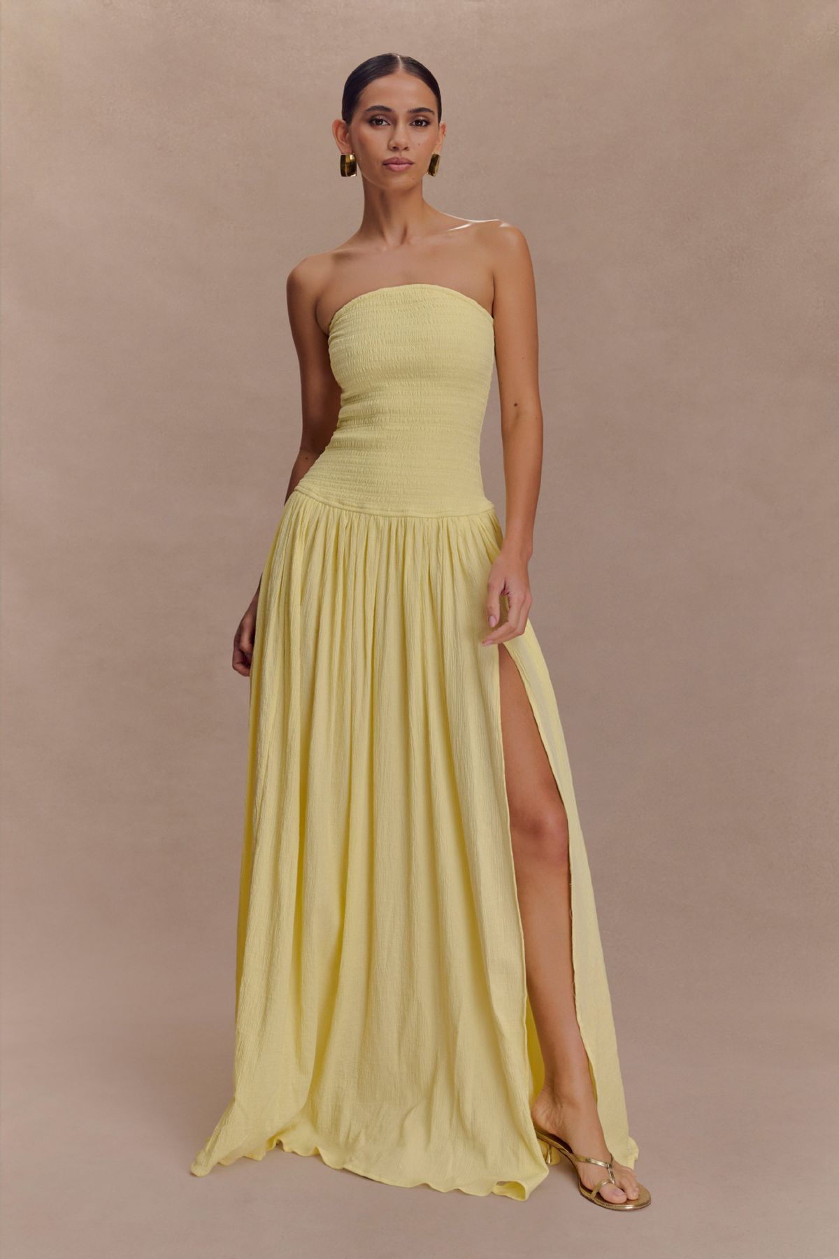 2025 European And American Cross-Border Summer Women's Solid Color Sleeveless Backless Slim Fit Ruched Tube Long Dress_ecoleips.com