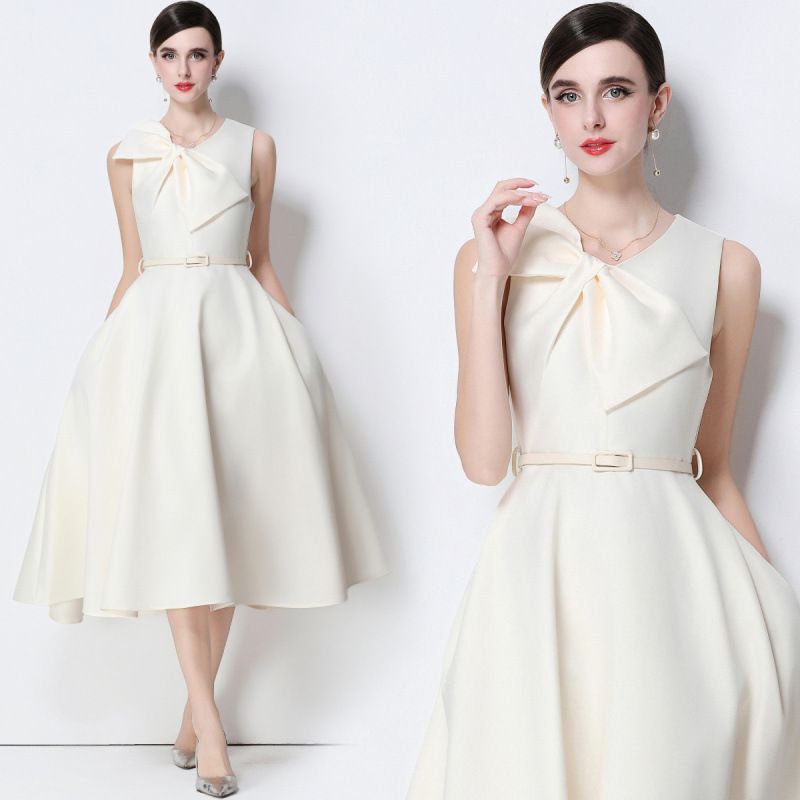 Elegant V-Neck Sleeveless Cocktail Dress With Oversized Bow & Cinched Waist – Flowing Skirt & Belt Included_ecoleips.com