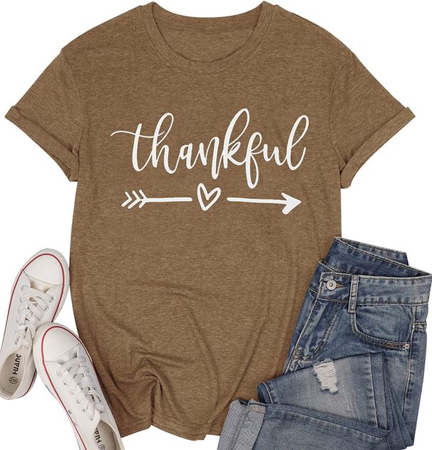 NIUBIA Women's T Shirts Summer Tops Simple Heart Graphic Shirts Sayings Short Sleeve Vacation Casual Blouse Thankful Tee_ecoleips.com