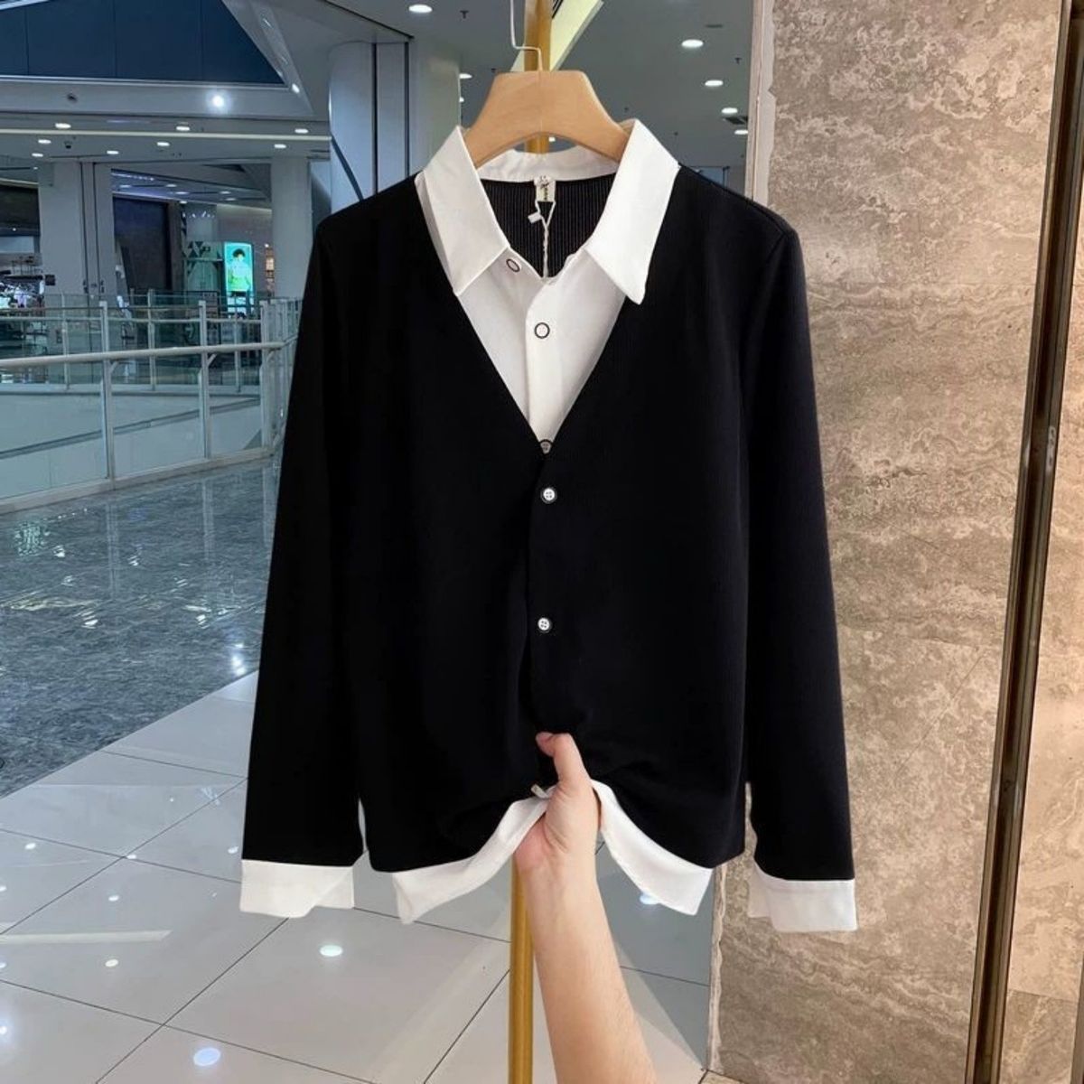 Korean Style Faux Patchwork Polo Shirt Long Sleeved Slimming Fat Concealing Top For Women Plus Size 300kg Autumn Winter Casual Elegant Fashion_ecoleips.com