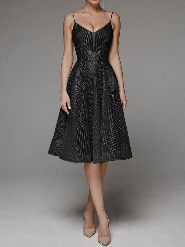 Women's Long Dress Sexy Strappy Embroidered Sleeveless Dress_ecoleips.com