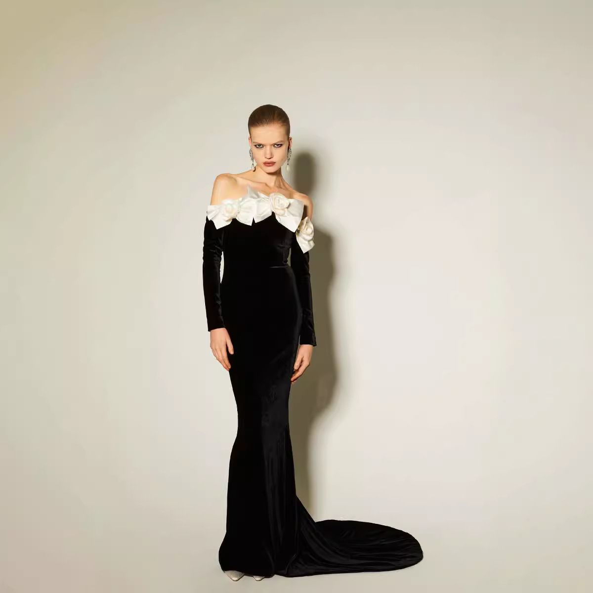 Amazon Off-The-Shoulder Maxi Dress Women's Hepburn Style Fishtail Skirt with Bow And Flowers Lightweight Spring/Summer Dress_ecoleips.com