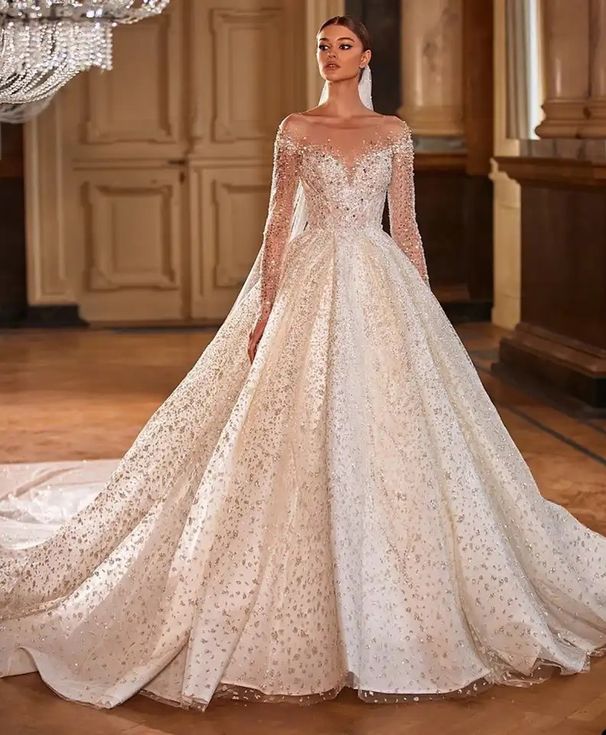 Elegant Long Sleeve Slim Fit Wedding Dress With Beaded Details And Flowing Train, Handmade Bridal Gown For Formal Ceremonies_ecoleips.com