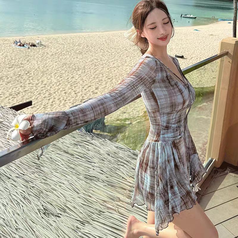 Stunning One-Piece Ladies Swimsuit Thermal Spring Bathing Suit Conceals Flatters Plus Size Girls Nylon Material Bikini Style_ecoleips.com