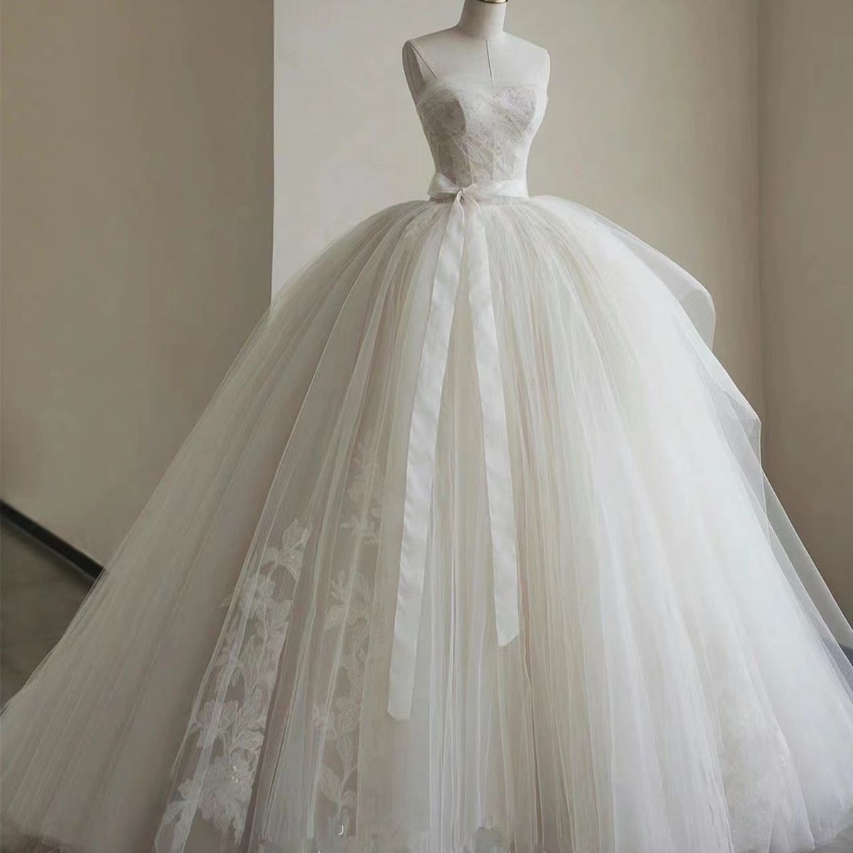 Elegant Strapless French Style Light Wedding Dress Retro Super Fairy like Small Train High End Texture New 2026_ecoleips.com