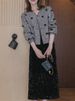 K New V-neck Versatile Soft Style Cardigan With Button Star Soft And Glutinous Sweater For Women's Top. No Bags, Necklaces, Or Other Accessories._ecoleips.com