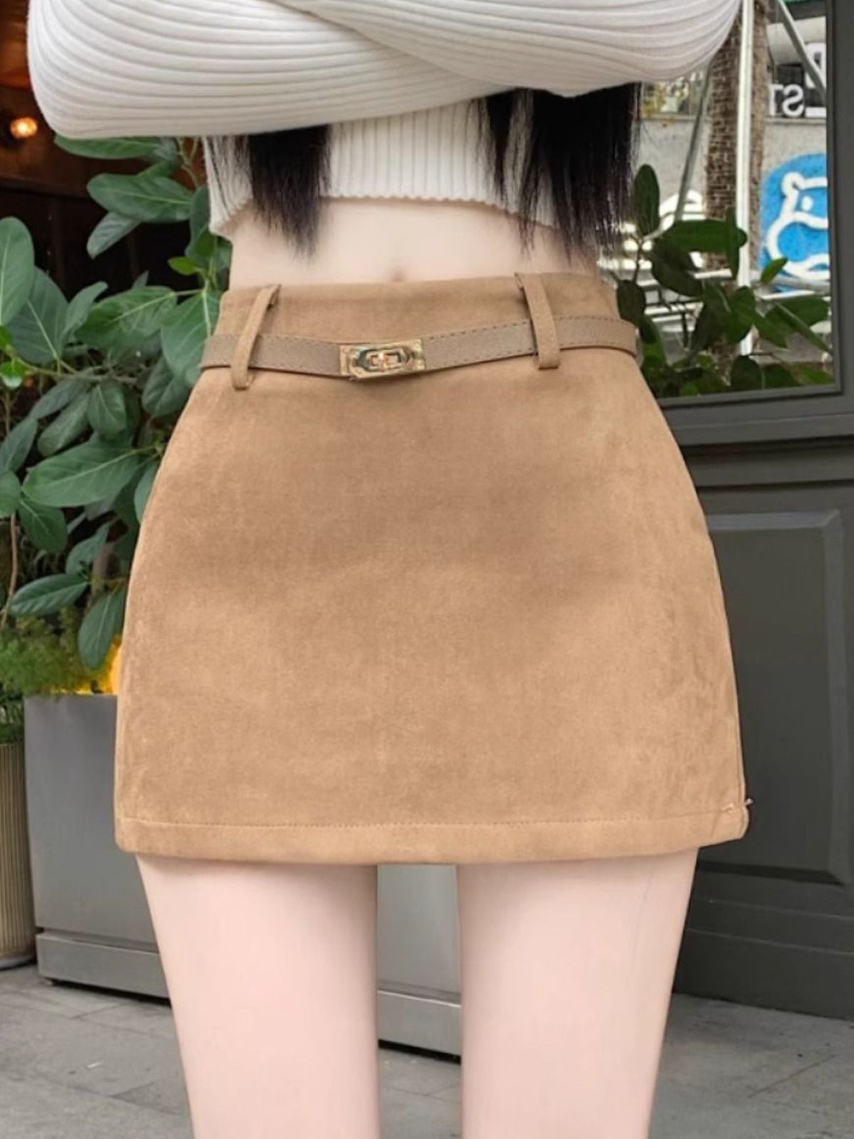 Khaki Suede High-Waisted Midi Skirt for Petite Women Hip Covering Retro Style A-Line Mini Skirt for Autumn And Winter_ecoleips.com