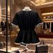 Black And White Contrasting Three-dimensional Flower Slim-fitting Versatile Short-sleeved Top Women_ecoleips.com