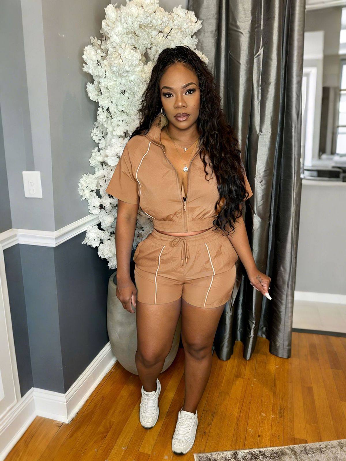 Street Chic Contrast Line Top & Elastic Waist Shorts Set – Breathable Polyester (S-Xxl, Black/Blue/Khaki/Rose/Beige/Pink/Brown)_ecoleips.com