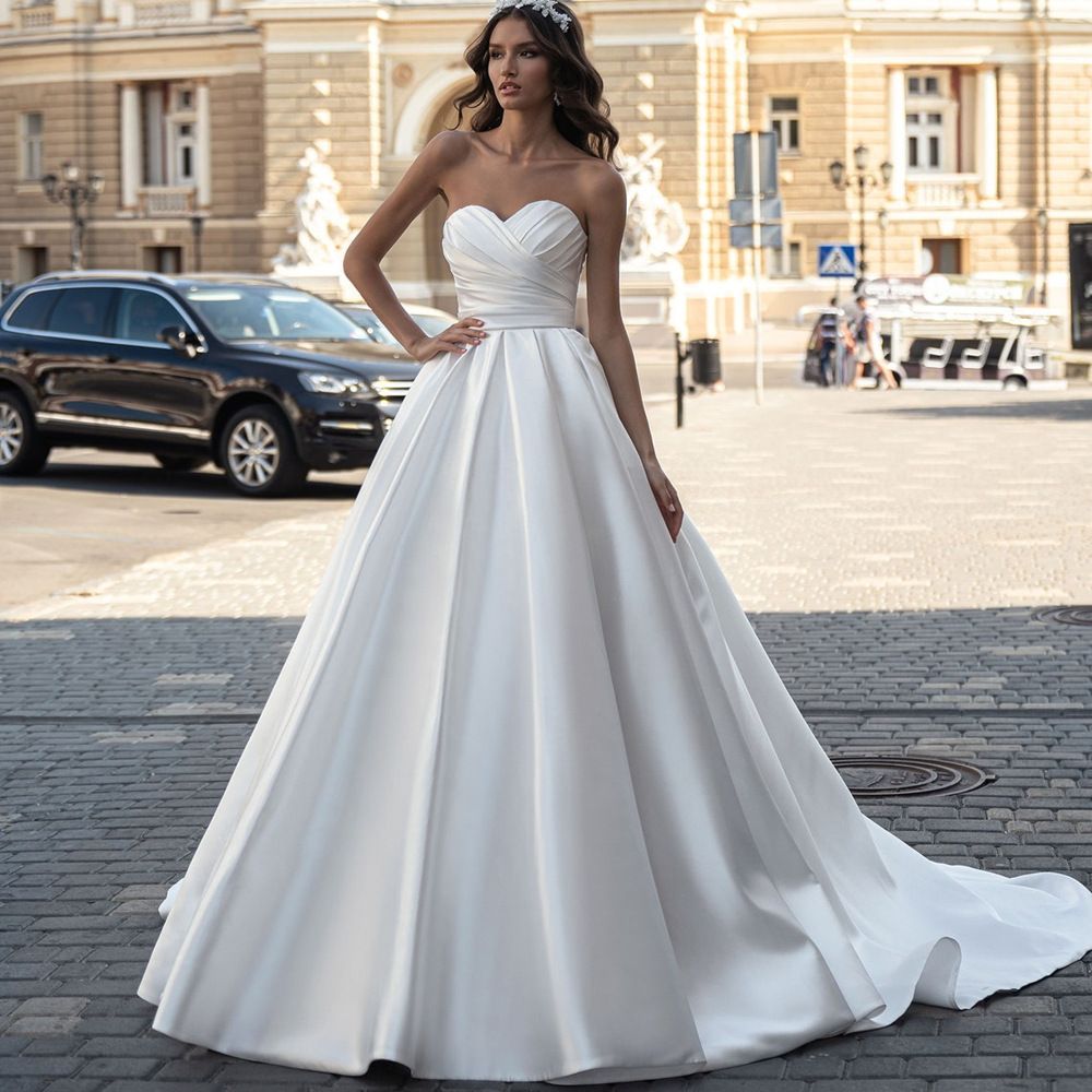 Women's Clothing White Simple Travel Photography Fishtail Bride Wedding Dress_ecoleips.com