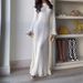 Women's Clothing solid color gentle style round neck trumpet sleeve slim and elegant dress_ecoleips.com