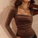 Voya Women's American Retro Spicy Girl Top, Spring And Summer Long Sleeved New Style, Coffee Colored Square Neck Pleated Short Slim Fit T-shirt_ecoleips.com