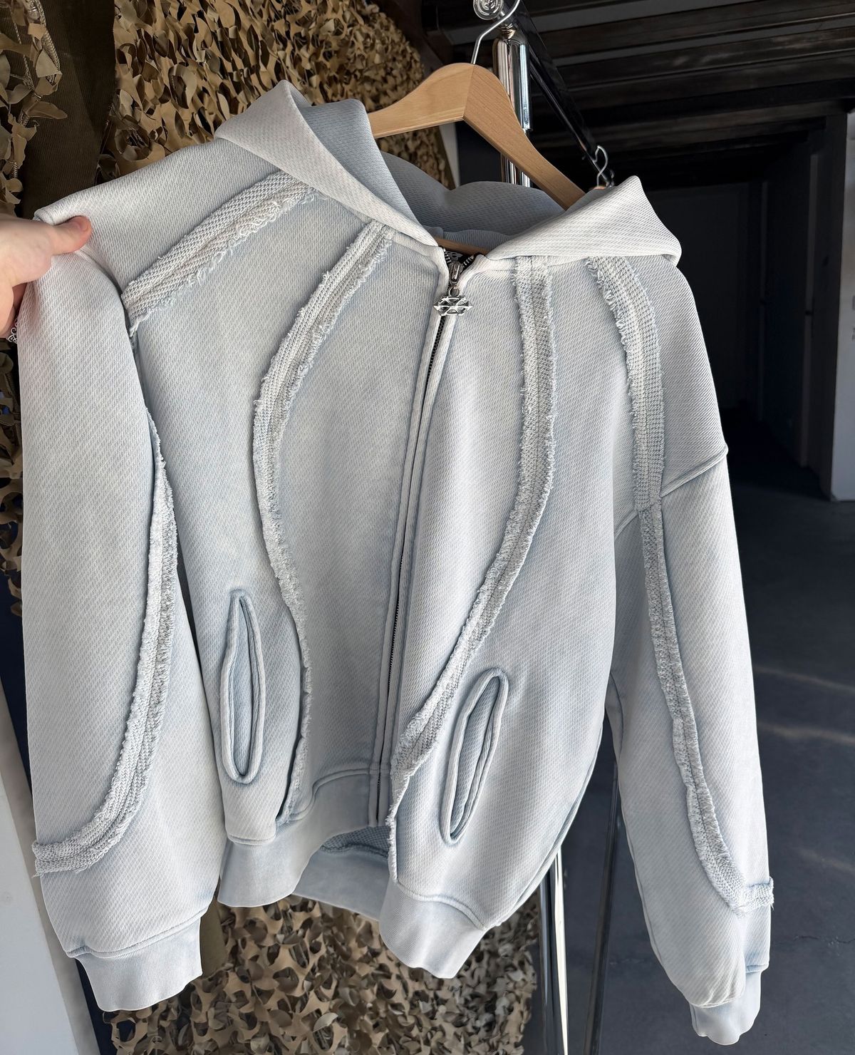 Unisex 3D Print Hoodie Streetwear Pullover – Oversized Comfort With Edgy Design | Soft Polyester | Gender Neutral Fashion (Black/White, S-XL)_ecoleips.com