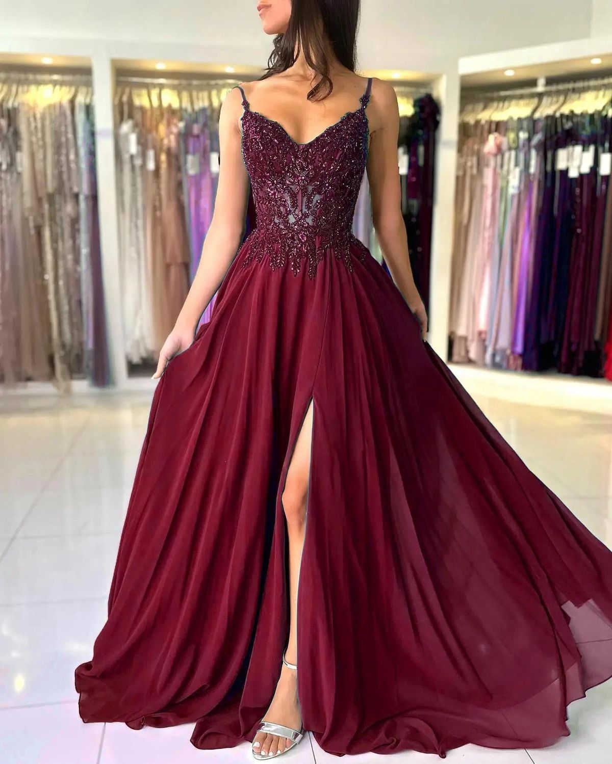 Elegant Strapless Long Evening Gown for Women French Lace Appliqué A-Line Formal Dress with Side Slit_ecoleips.com
