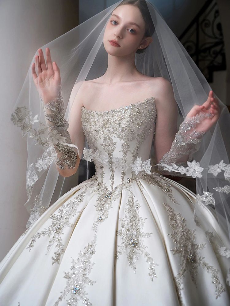 Vintage Satin Strapless Wedding Dress – Elegant A-Line Bridal Gown With Long Train, Lace Detailing & Adjustable Corset Back (XS-XXL)_ecoleips.com