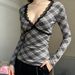 ng2510292 Sweet And Alluring Lace Trim Deep V-neck Plaid Long-sleeve T-shirt For Women, Slim-fit, Fashionable Inner Top Women's_ecoleips.com
