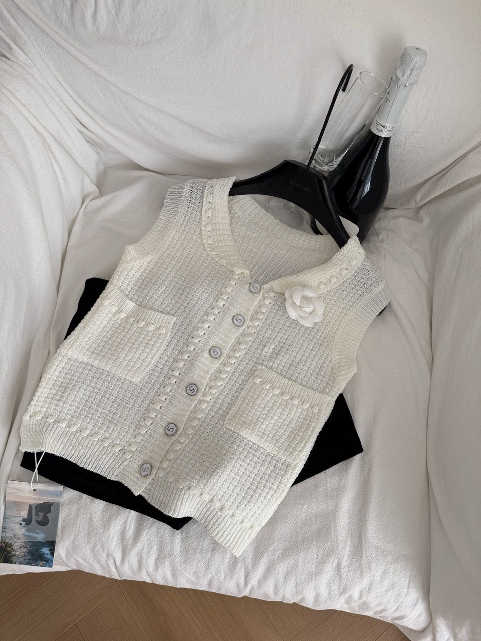 Inspired Women's Floral Sleeveless Knit Top Premium Sophisticated Trendy Slim Fit Versatile Outerwear For Summer_ecoleips.com