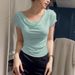 2026 Summer New French Style Slim Fit Short Off-Shoulder Top For Women, Fashionable And Chic_ecoleips.com