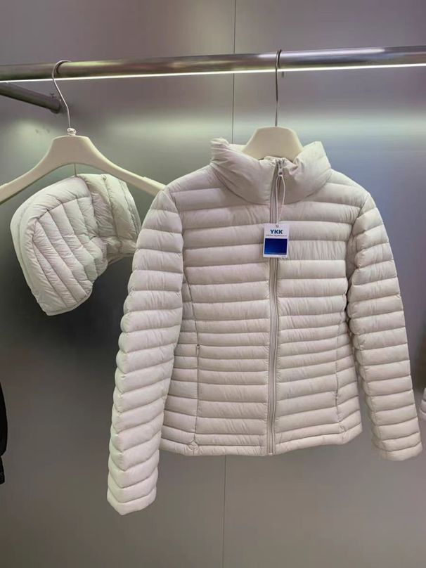 girl Girl 90% Goose Down Jacket For Women With Detachable Hat And Stand Collar, Short Lightweight Ribbed Style Coat_ecoleips.com