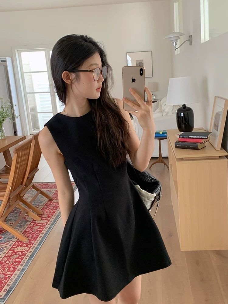 High Sense Daughter Wind Waist Dress, Socialite Bottom Sleeveless Vest Skirt A Word Small Black Dress Short_ecoleips.com